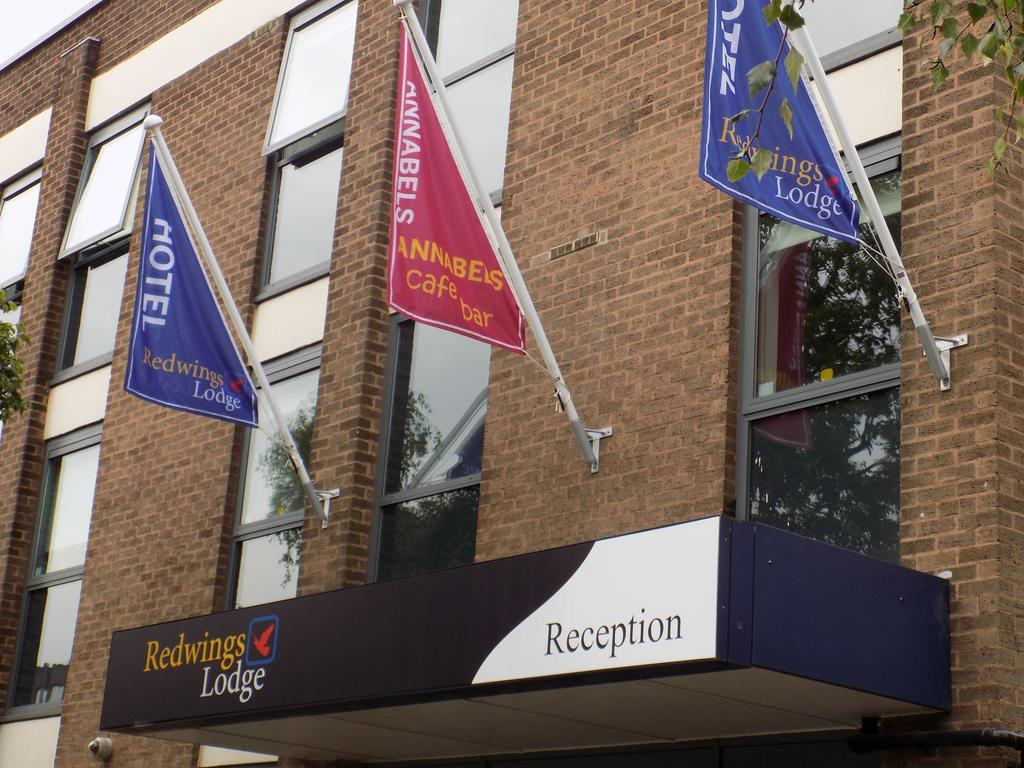 Redwings Lodge Wolverhampton Central Eksteriør bilde