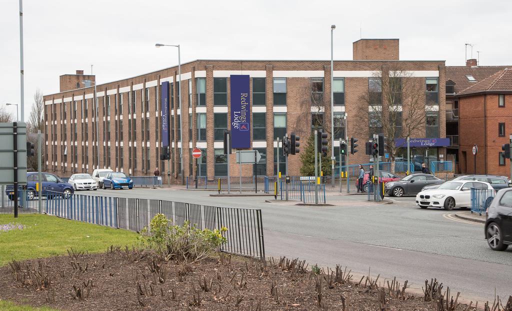 Redwings Lodge Wolverhampton Central Eksteriør bilde