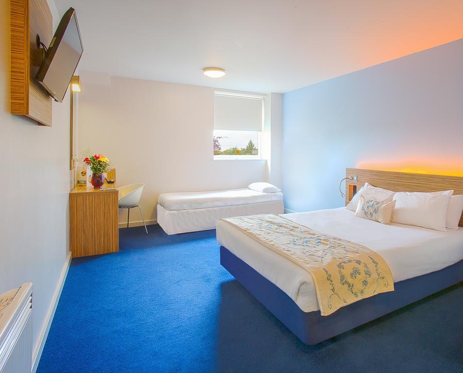 Redwings Lodge Wolverhampton Central Eksteriør bilde