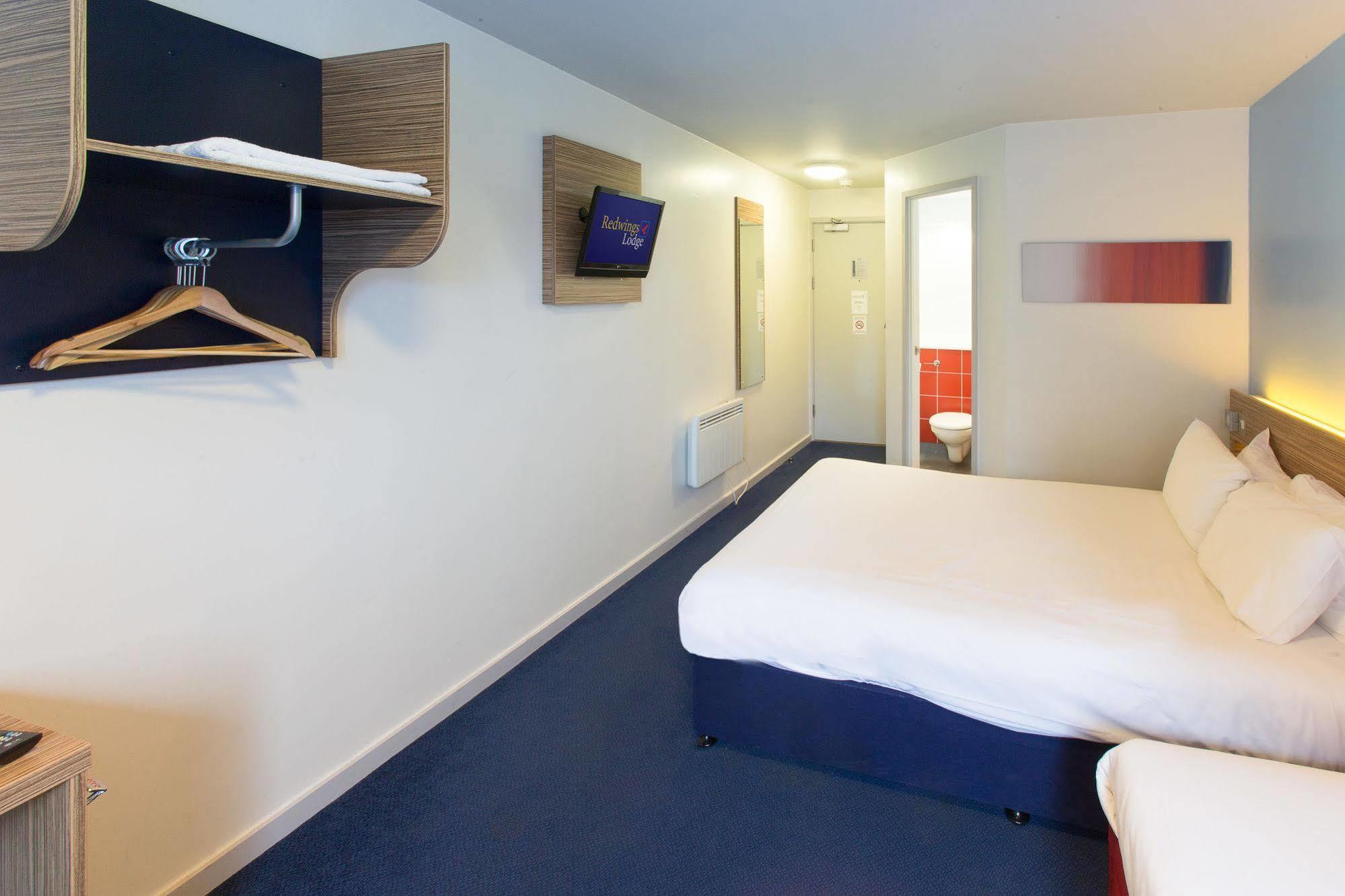 Redwings Lodge Wolverhampton Central Eksteriør bilde